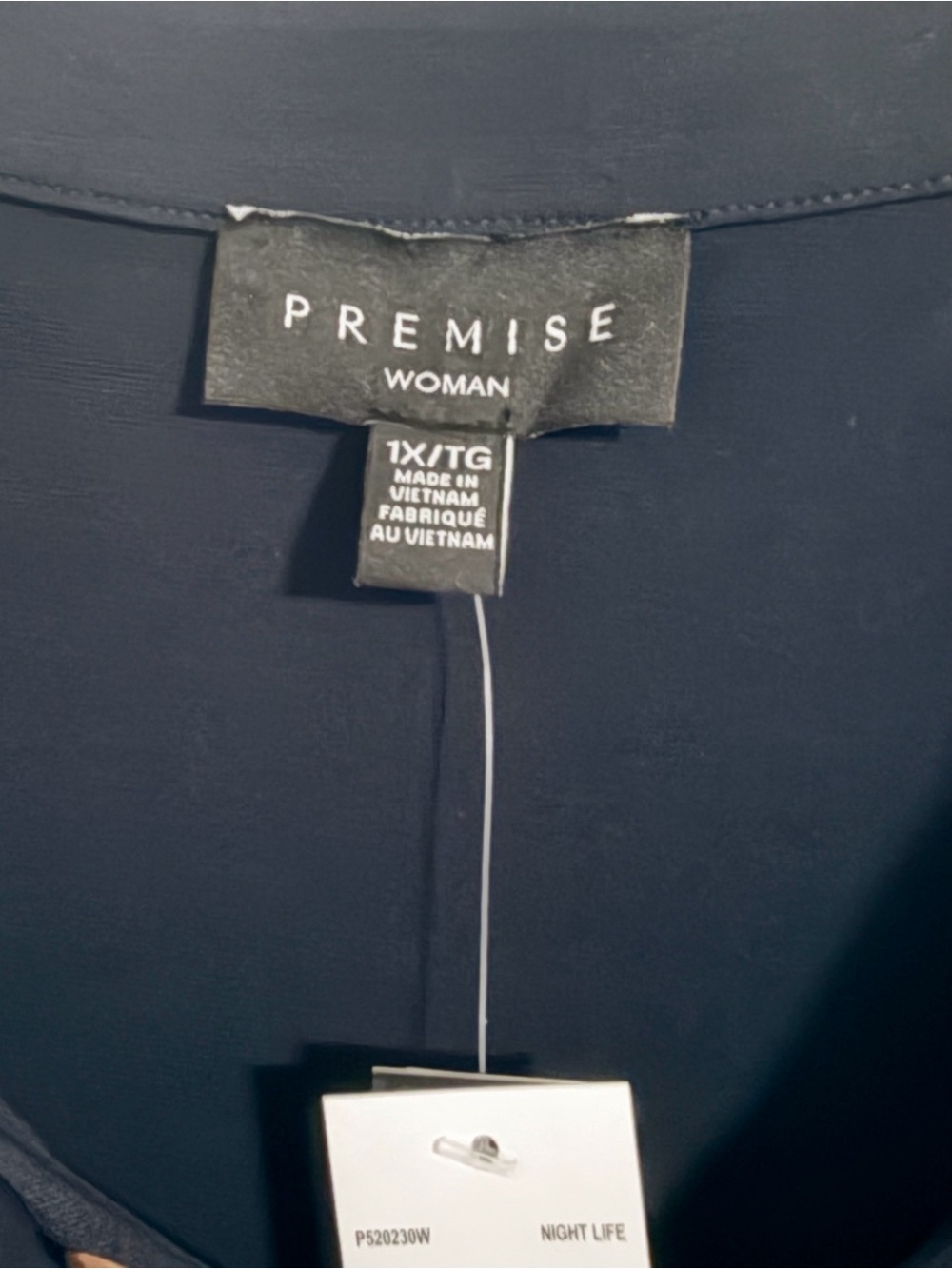 Premise NWT Night Life (Dark Navy) Sleeveless Grommet V-Neck Blouse -L - Picture 3 of 9